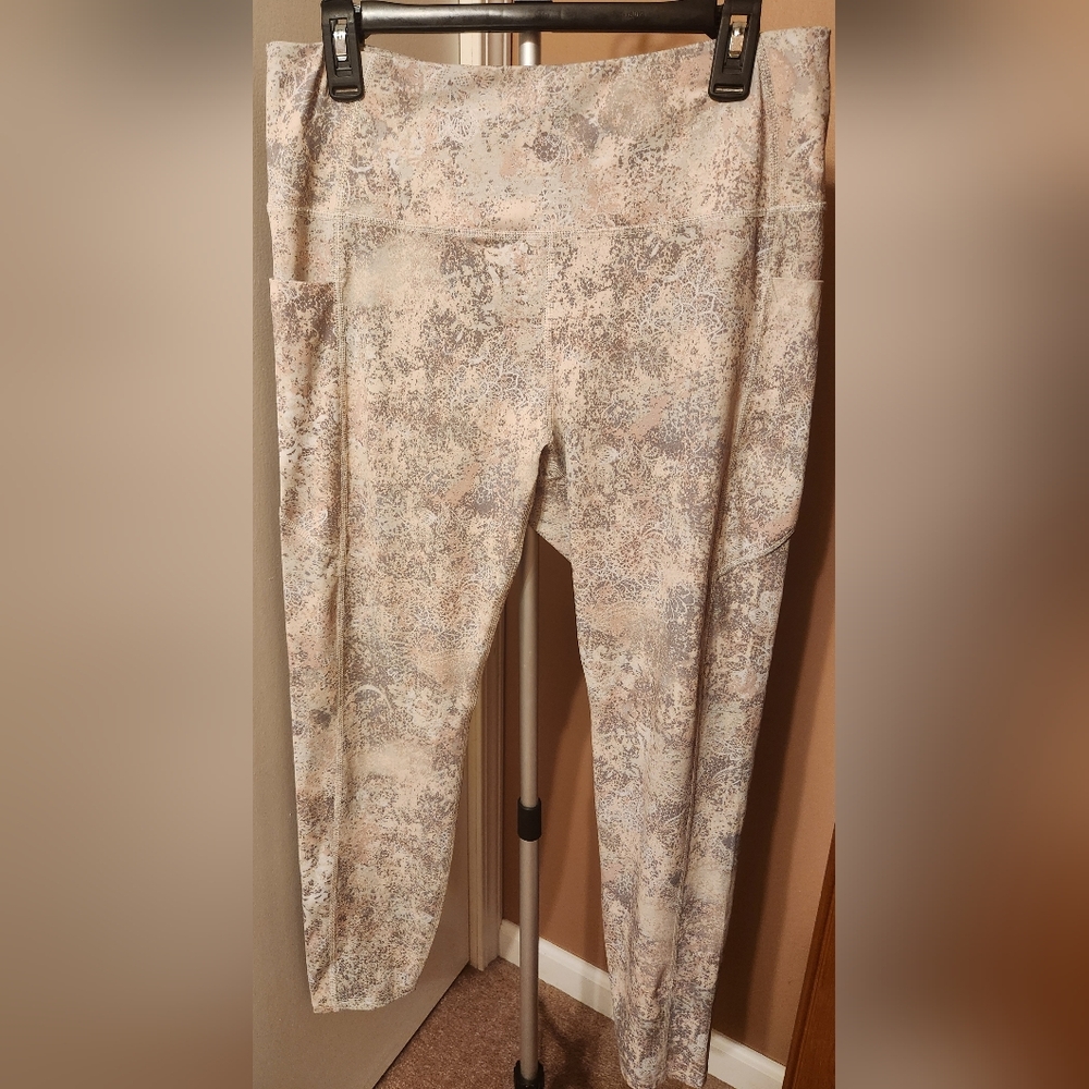Apana Womens XL Athletic Leggings With Pockets; White, Pink, Grey, Gold Shimmer